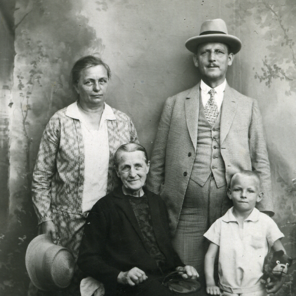 Familienfoto, um 1929